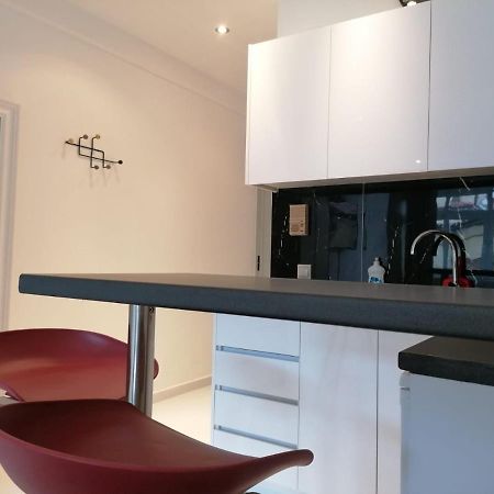 Syntagma Nest Apartment Ateny Zewnętrze zdjęcie